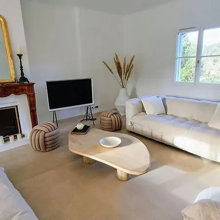 Magnifique Bastide Provencale Avec Grande Piscine Villa