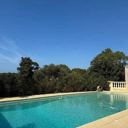 Magnifique Bastide Provencale Avec Grande Piscine Villa *